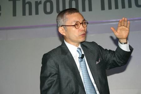 周伟焜与蓝海战略作者于IBM论坛谈创新(图)